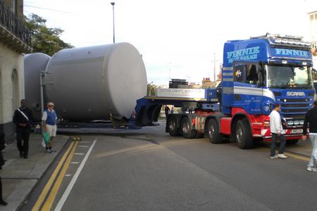 Traffic Chaos As Lorry Gets Stuck