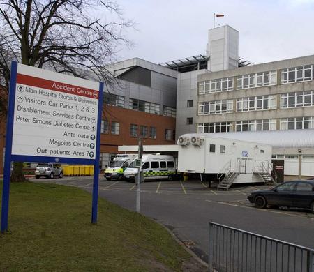 Medway hospital nurse struck off after death of patient