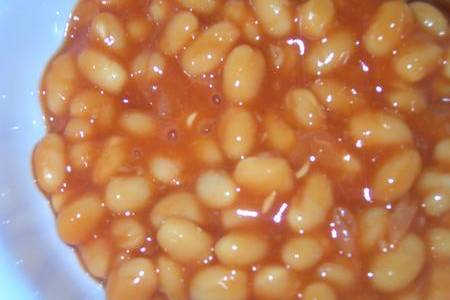 Shock as Smarden couple find 'maggots' in Heinz baked beans